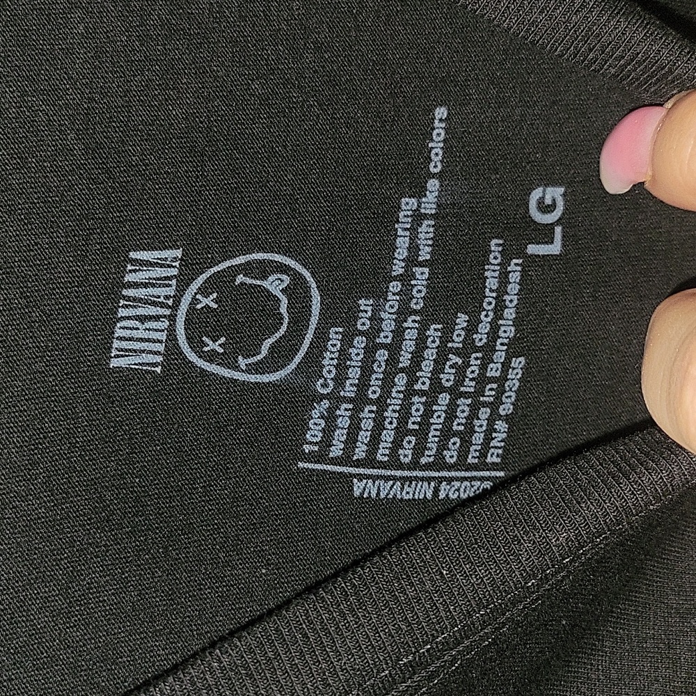 Nirvana In Utero Graphic Design T-shirt - Picture 3 of 4